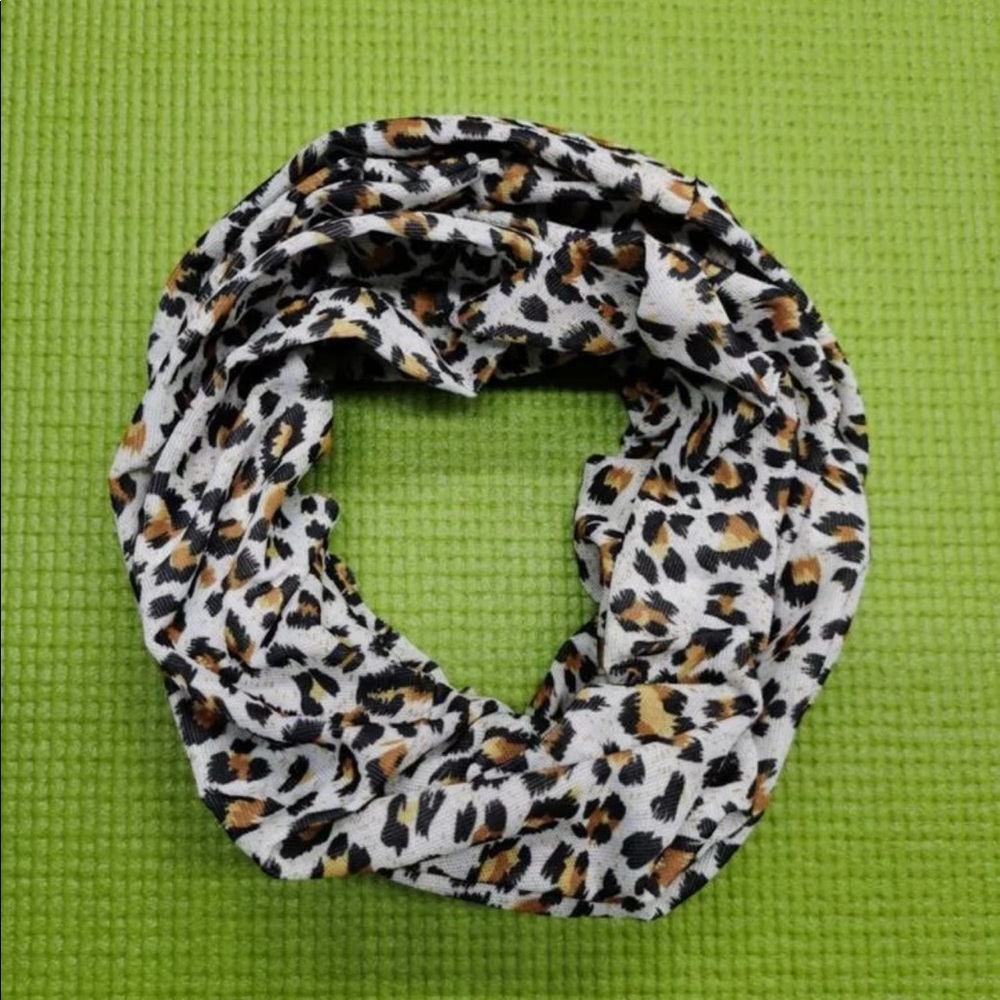 New festival Leopard Face Mask Scarf - Picture 2 of 3